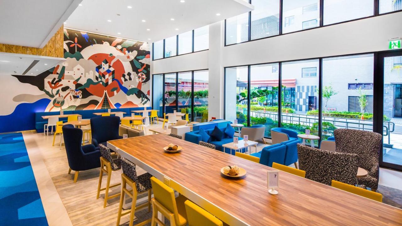 Holiday Inn Express Taichung Fengchia By Ihg Exterior foto