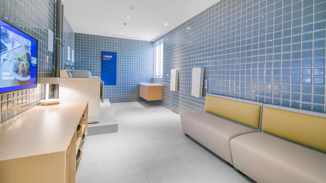 Holiday Inn Express Taichung Fengchia By Ihg Exterior foto
