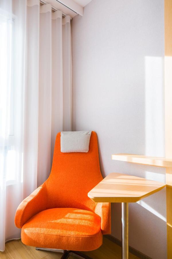 Holiday Inn Express Taichung Fengchia By Ihg Exterior foto